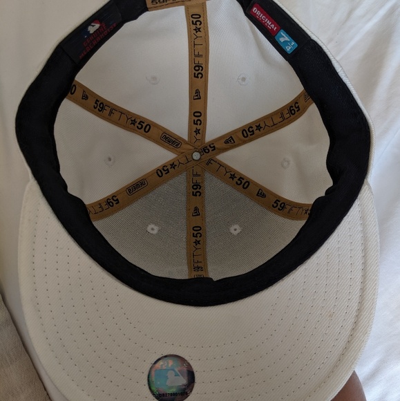 NY Yankees 59FIFTY Fitted Cap 7 1/4 - Picture 2 of 2